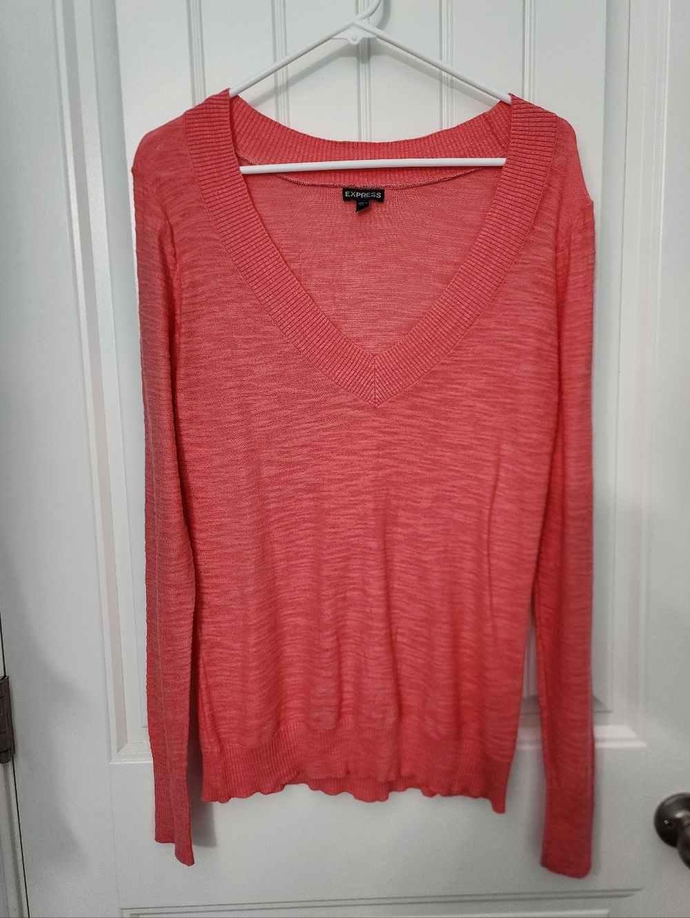 Express Coral V Neck Light Weight Knit Sweater, Size Large